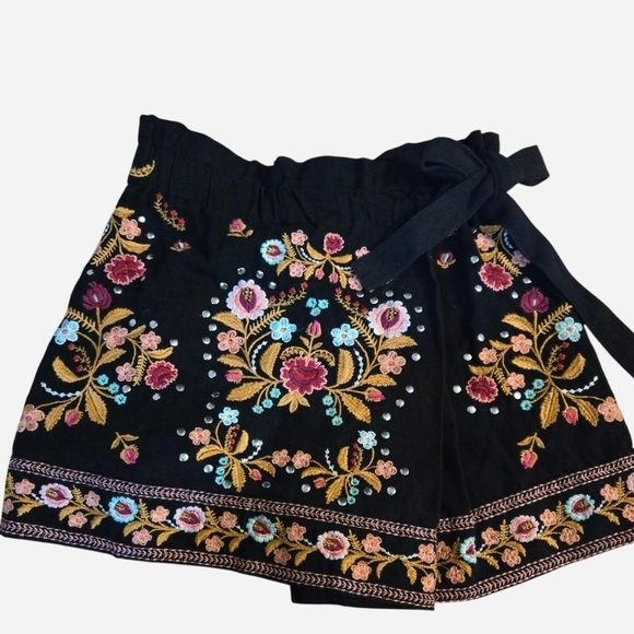Zara Womens XS Embroidered Mini Skort Wrap Tapestry Floral Boho Hippie Festival - Picture 2 of 7